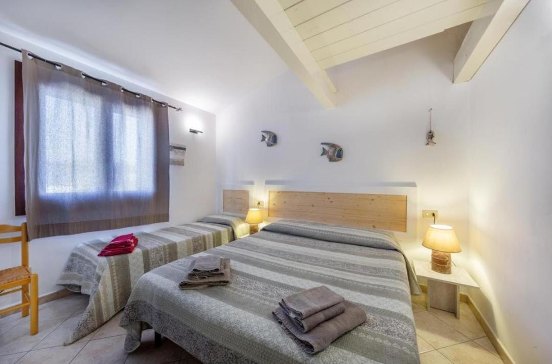 B&B Rotta Per Tavolara Porto San Paolo  Ngoại thất bức ảnh