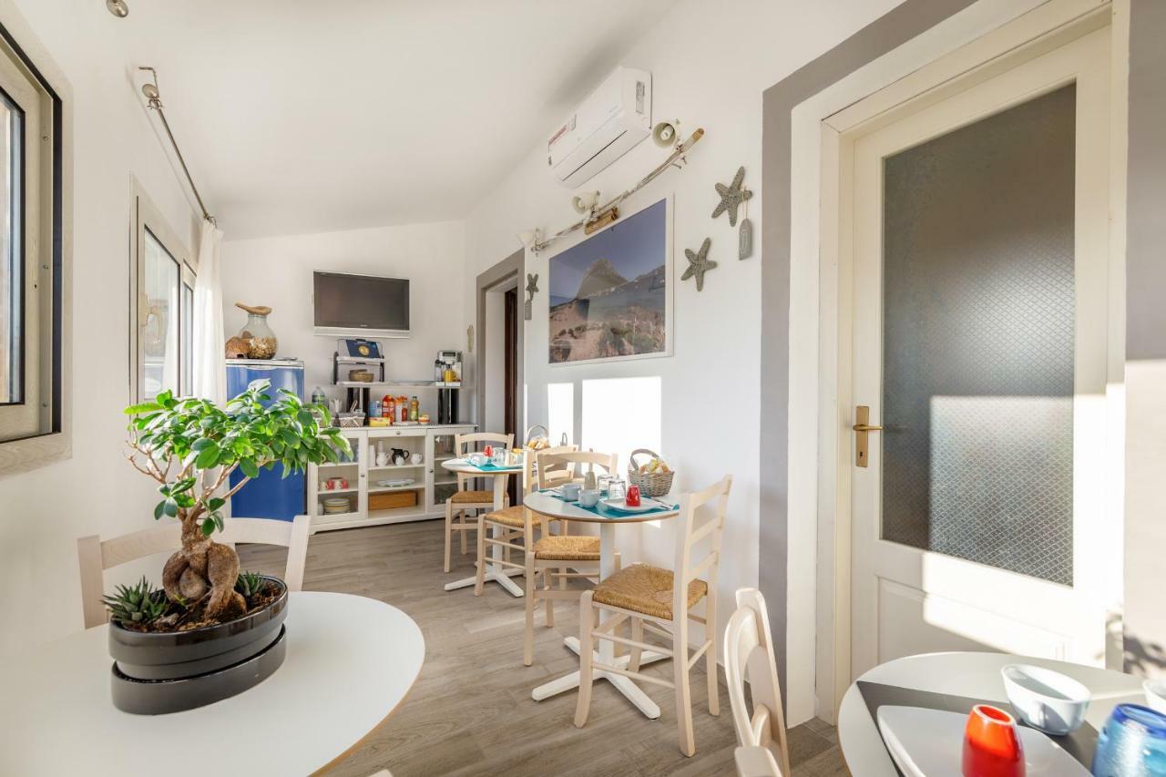 B&B Rotta Per Tavolara Porto San Paolo  Ngoại thất bức ảnh