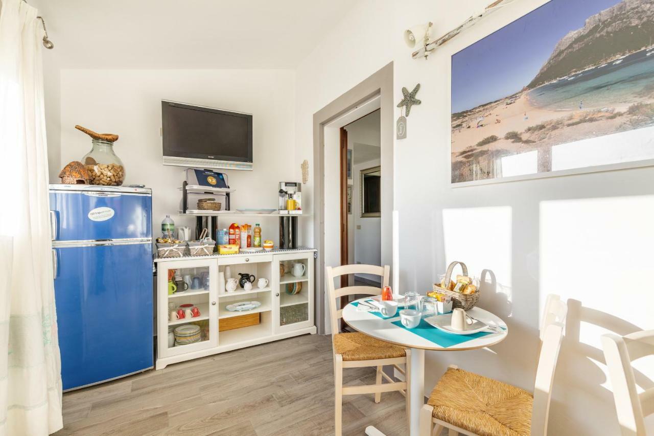 B&B Rotta Per Tavolara Porto San Paolo  Ngoại thất bức ảnh